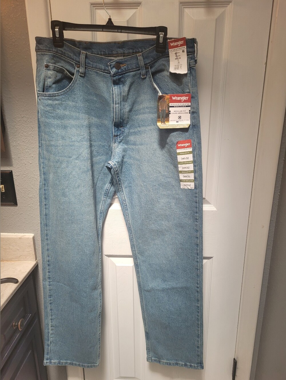 Wrangler Men's Light Blue Relaxed Fit Jeans Sz 34 X 24